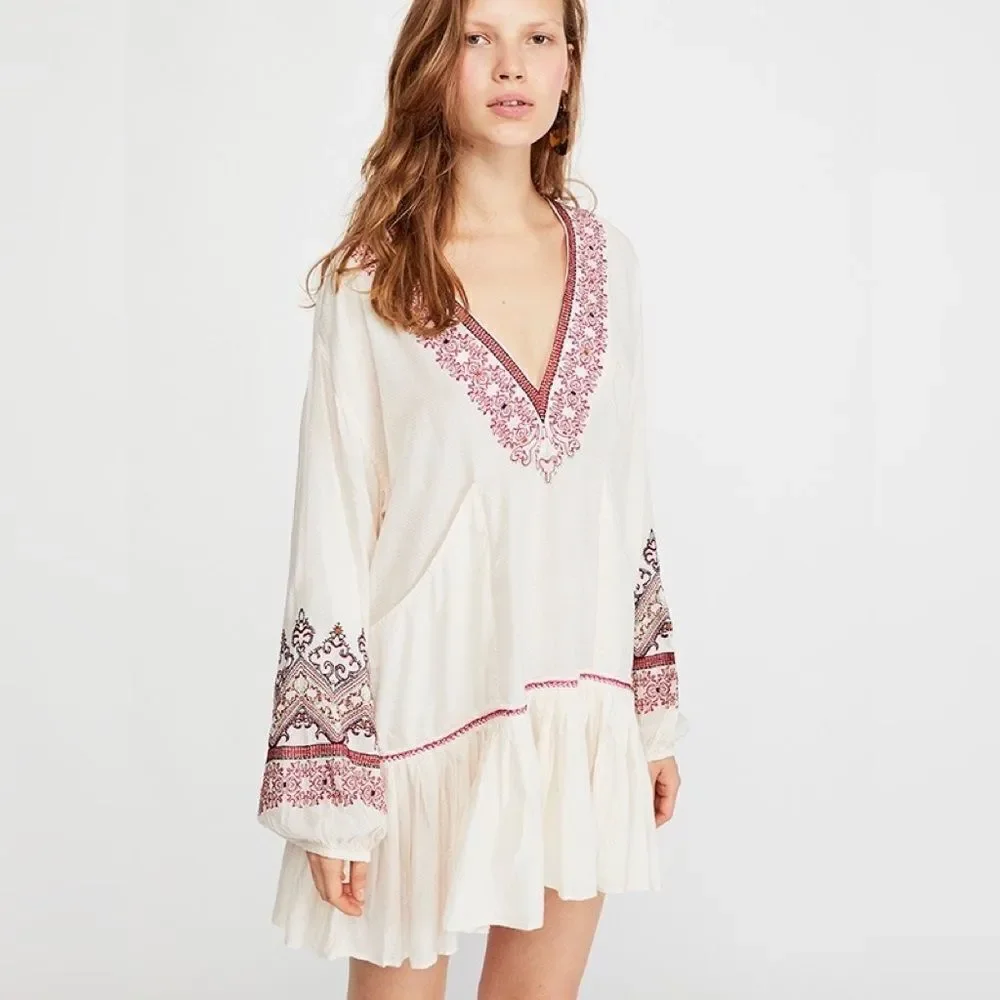 💥Host Pick!💥 NWT Free People Wild One Embroidered Ivory Peasant Mini Dress